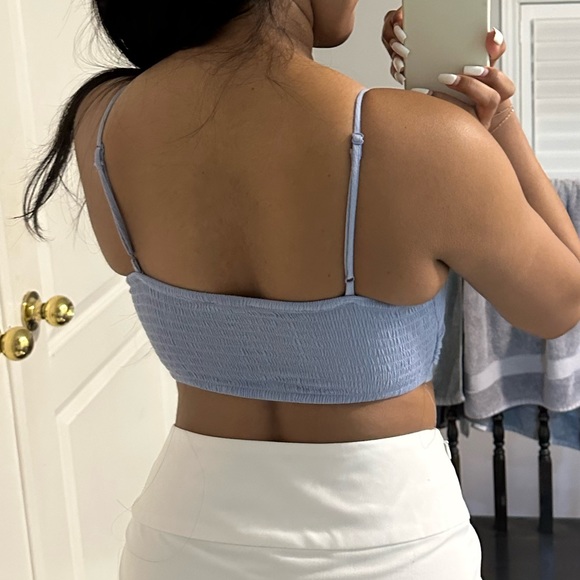 Blue chiffon cropped ruched-detail tank top - Picture 2 of 3
